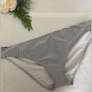 Shade & Shore Swim Bottom NWT